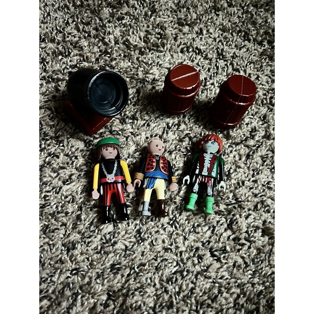 Playmobil pirate figures lot